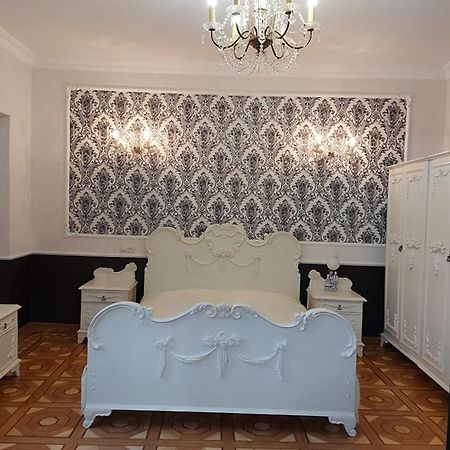 Дом 8 Apartman Tbiliszi Kültér fotó