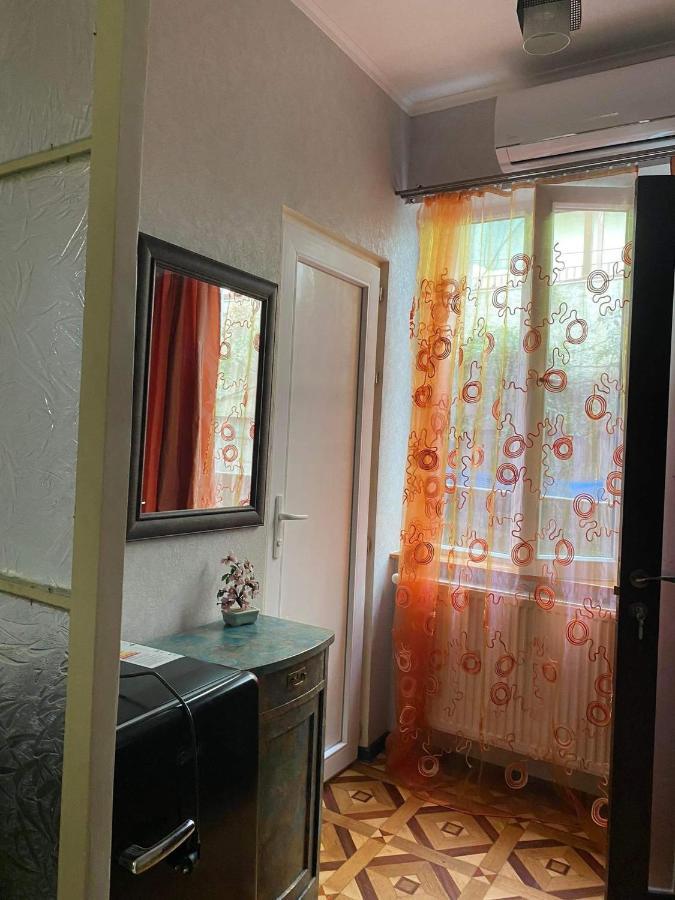 Дом 8 Apartman Tbiliszi Kültér fotó