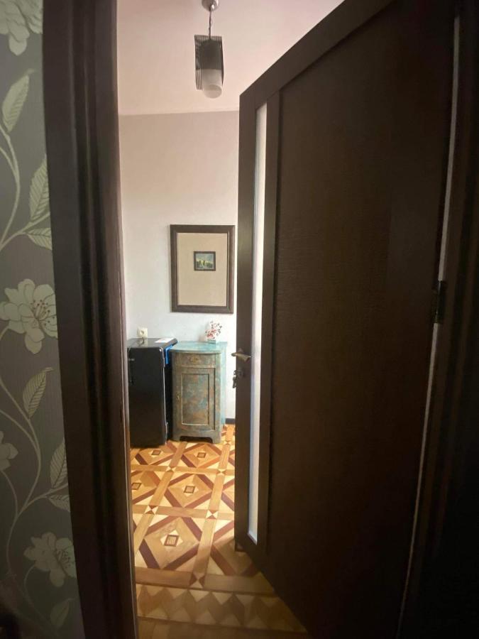 Дом 8 Apartman Tbiliszi Kültér fotó